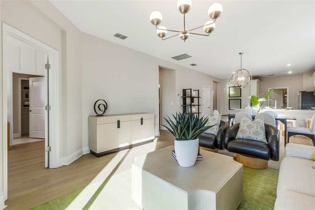 For Sale: $284,999 (3 beds, 2 baths, 1489 Square Feet)