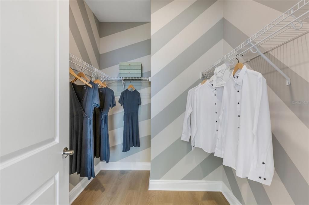 For Sale: $284,999 (3 beds, 2 baths, 1489 Square Feet)