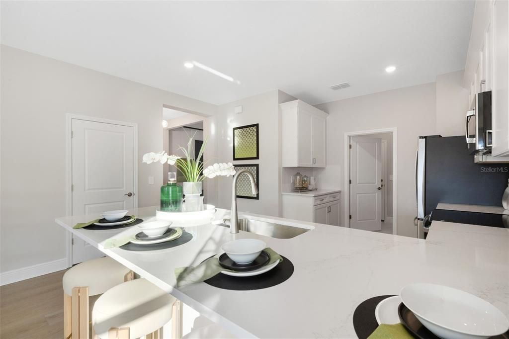 For Sale: $284,999 (3 beds, 2 baths, 1489 Square Feet)