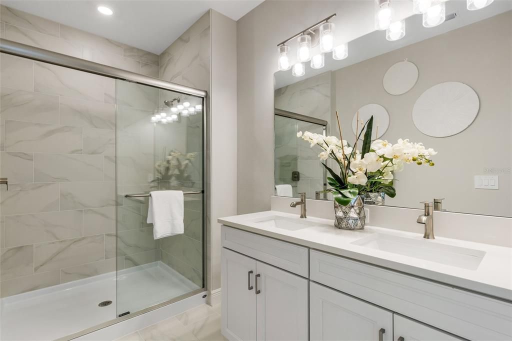 For Sale: $284,999 (3 beds, 2 baths, 1489 Square Feet)