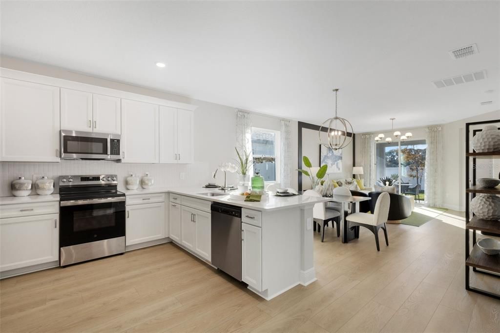 For Sale: $284,999 (3 beds, 2 baths, 1489 Square Feet)