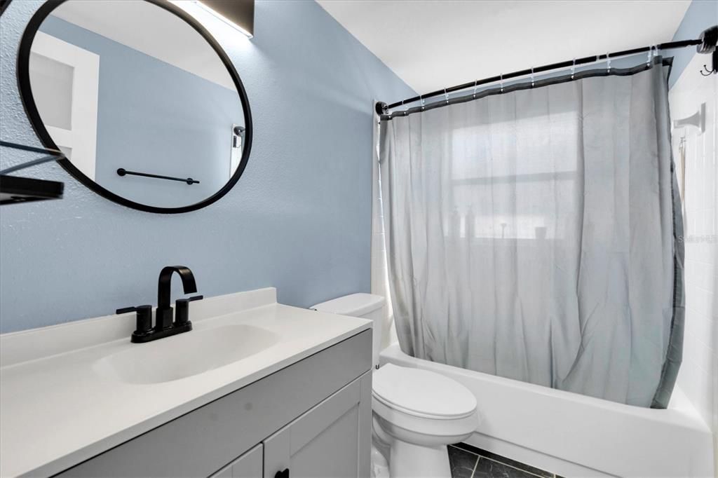 For Sale: $289,000 (3 beds, 2 baths, 1300 Square Feet)