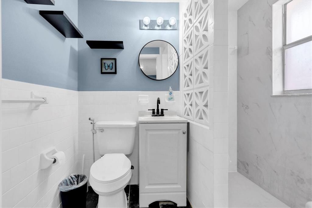 For Sale: $289,000 (3 beds, 2 baths, 1300 Square Feet)