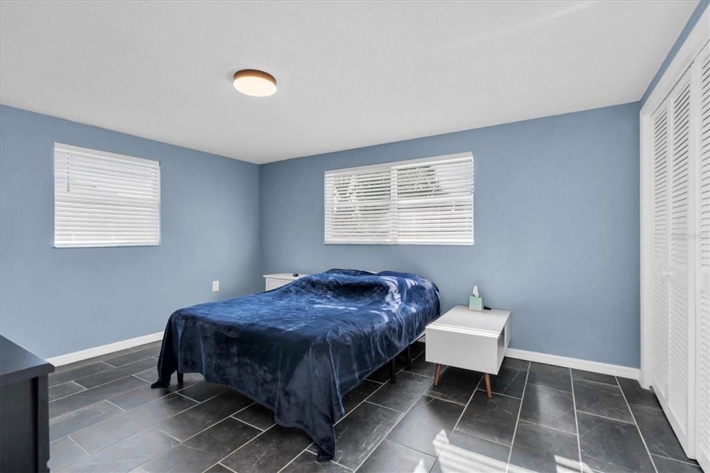 For Sale: $289,000 (3 beds, 2 baths, 1300 Square Feet)