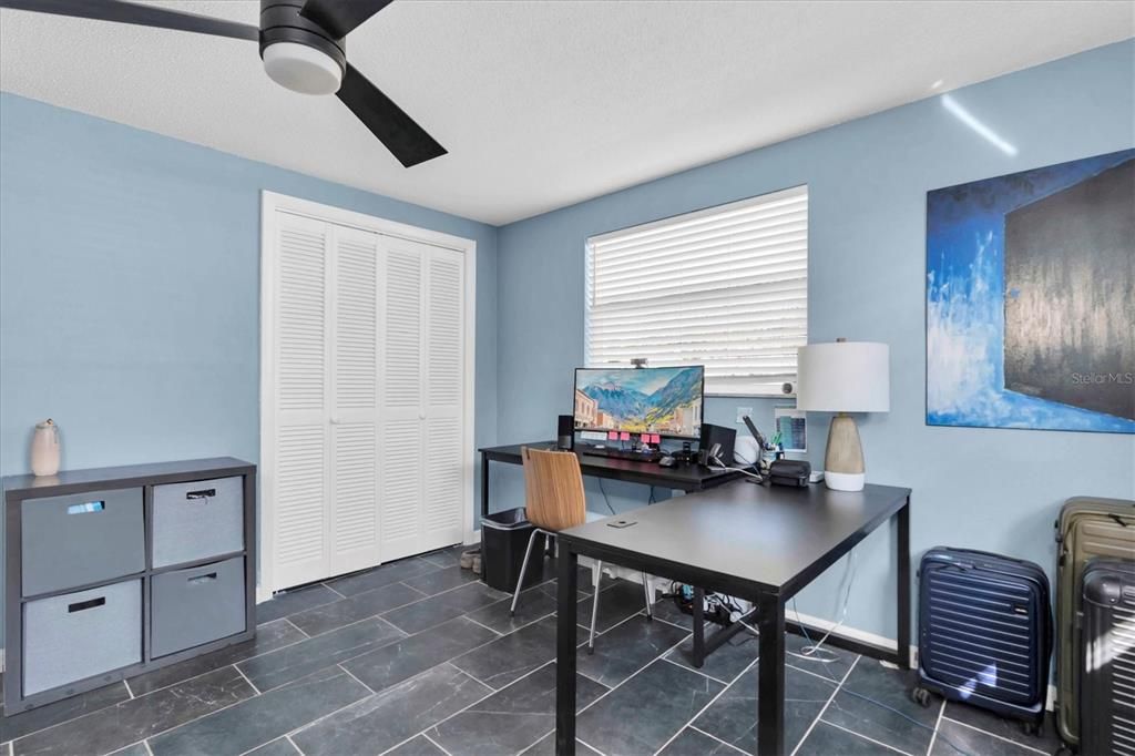 For Sale: $289,000 (3 beds, 2 baths, 1300 Square Feet)