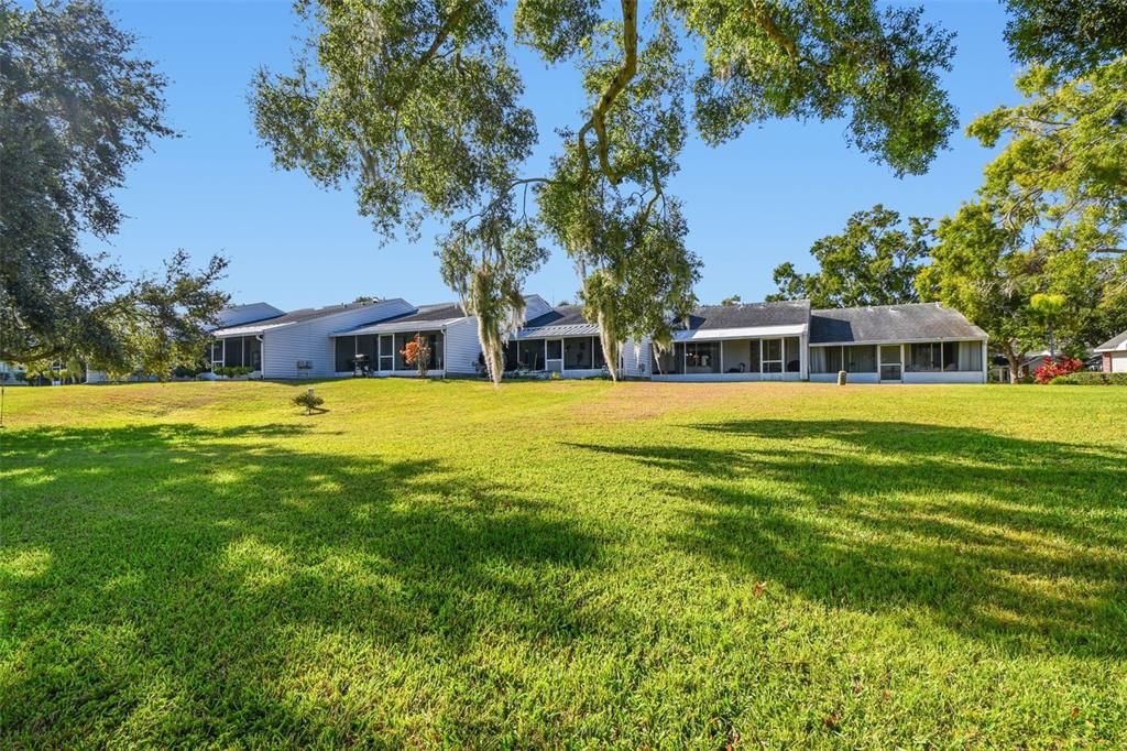 For Sale: $240,000 (2 beds, 2 baths, 976 Square Feet)