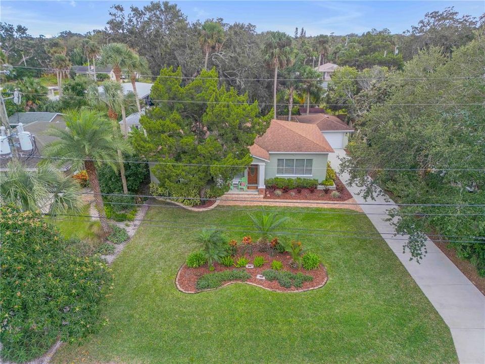 For Sale: $499,000 (3 beds, 2 baths, 1588 Square Feet)