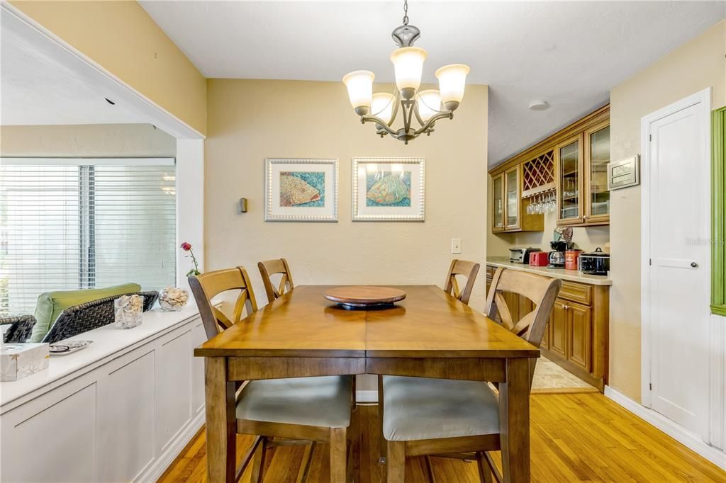 For Sale: $499,000 (3 beds, 2 baths, 1588 Square Feet)