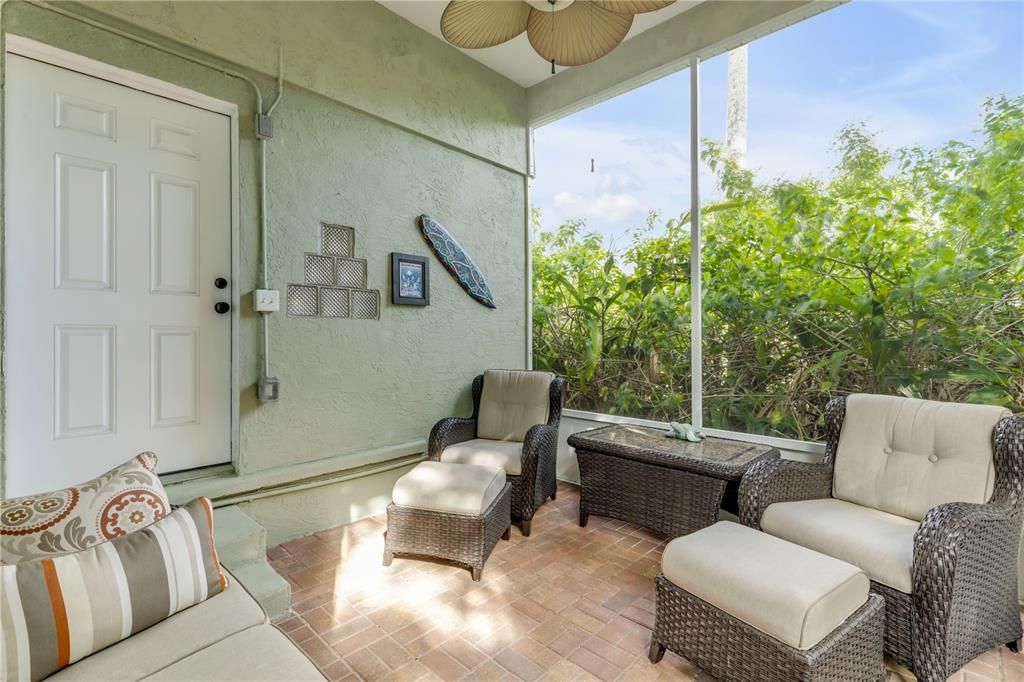 For Sale: $499,000 (3 beds, 2 baths, 1588 Square Feet)