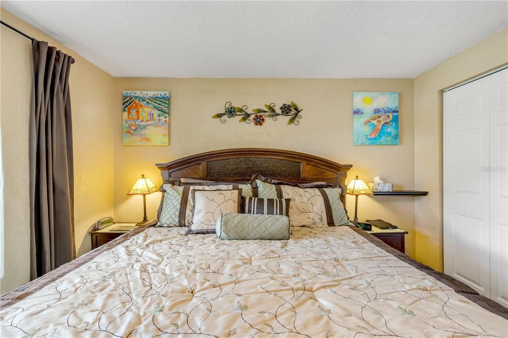 For Sale: $499,000 (3 beds, 2 baths, 1588 Square Feet)