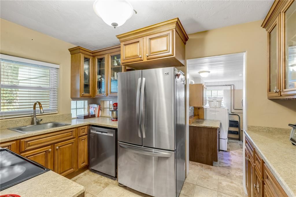 For Sale: $499,000 (3 beds, 2 baths, 1588 Square Feet)