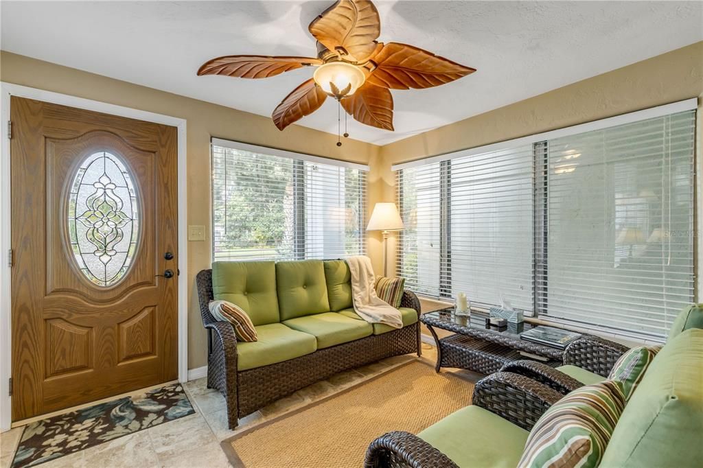 For Sale: $499,000 (3 beds, 2 baths, 1588 Square Feet)