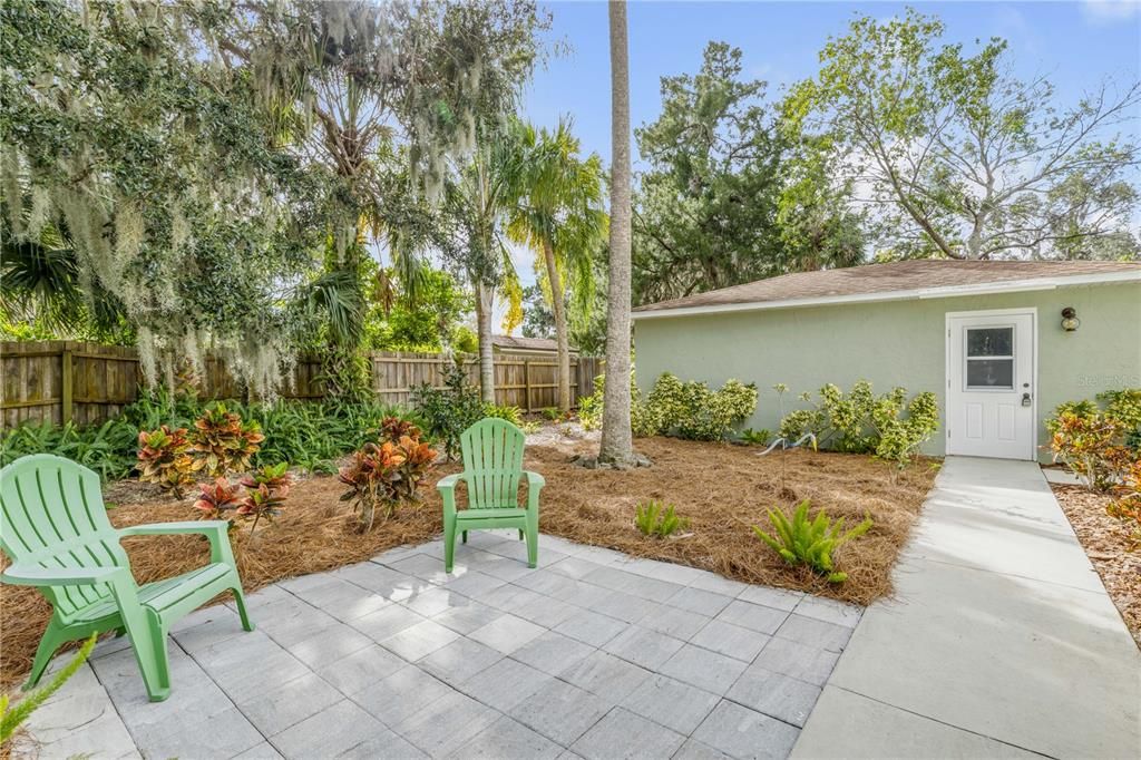 For Sale: $499,000 (3 beds, 2 baths, 1588 Square Feet)