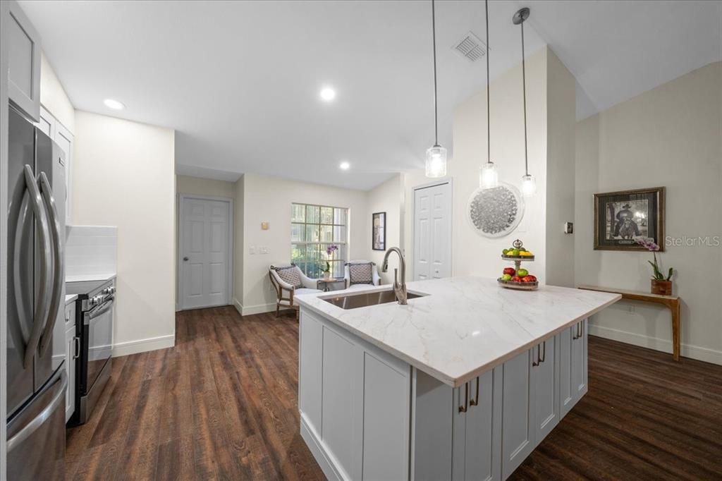 En Venta: $348,000 (3 camas, 2 baños, 1500 Pies cuadrados)