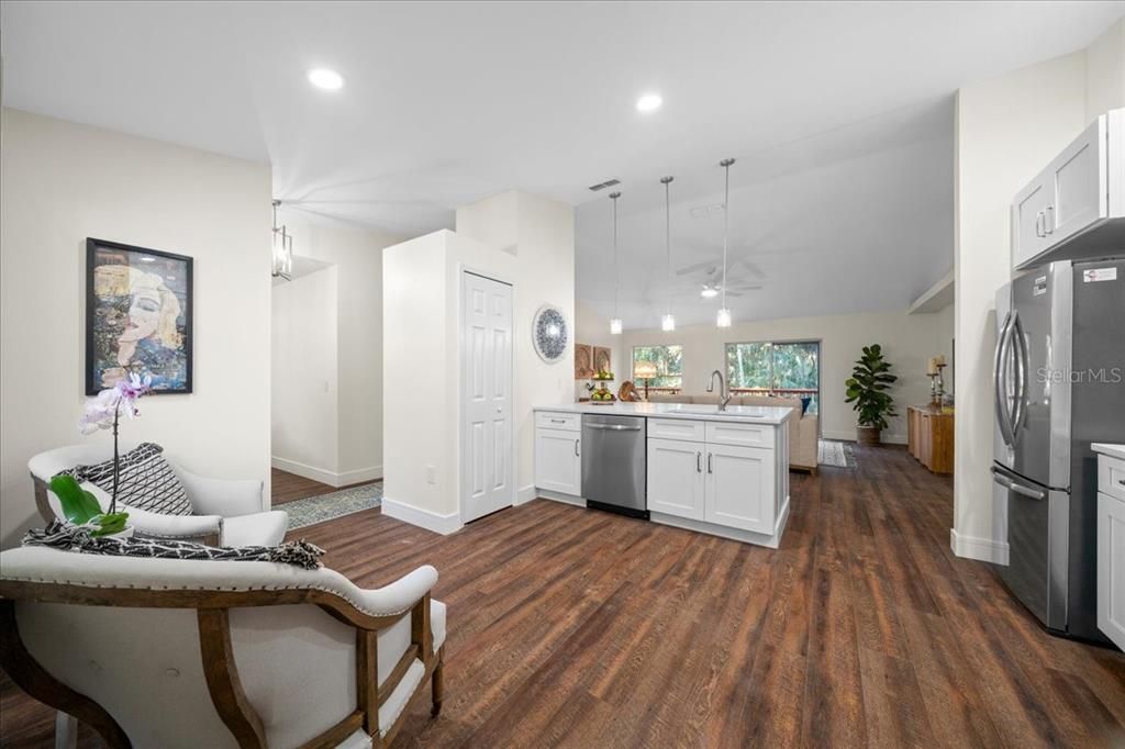 En Venta: $348,000 (3 camas, 2 baños, 1500 Pies cuadrados)