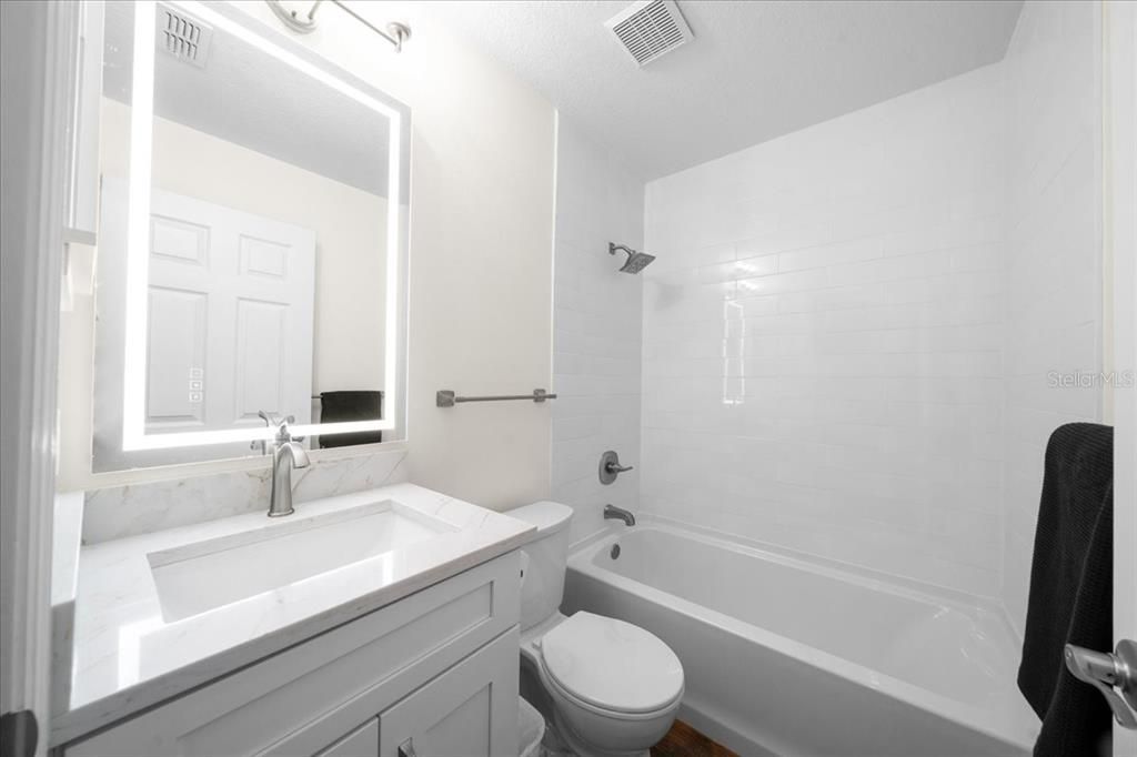 En Venta: $348,000 (3 camas, 2 baños, 1500 Pies cuadrados)