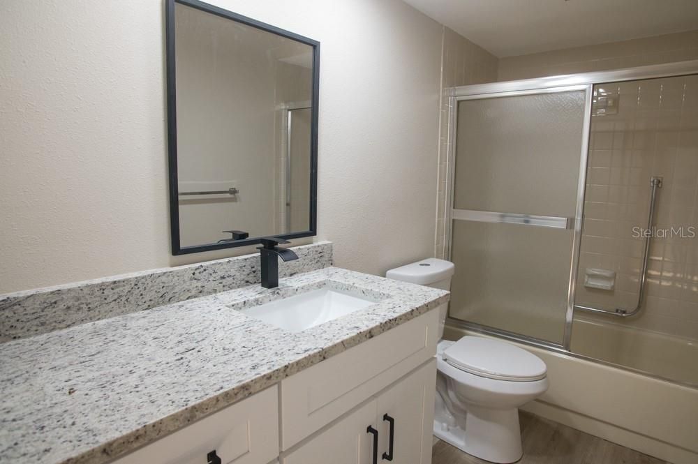 待售: $495,000 (2 贝兹, 2 浴室, 1694 平方英尺)