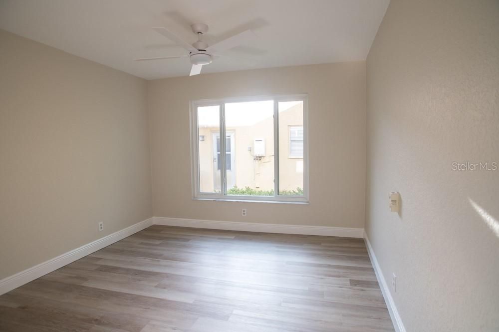 待售: $495,000 (2 贝兹, 2 浴室, 1694 平方英尺)