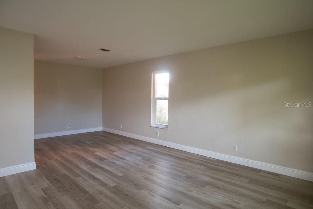 待售: $495,000 (2 贝兹, 2 浴室, 1694 平方英尺)