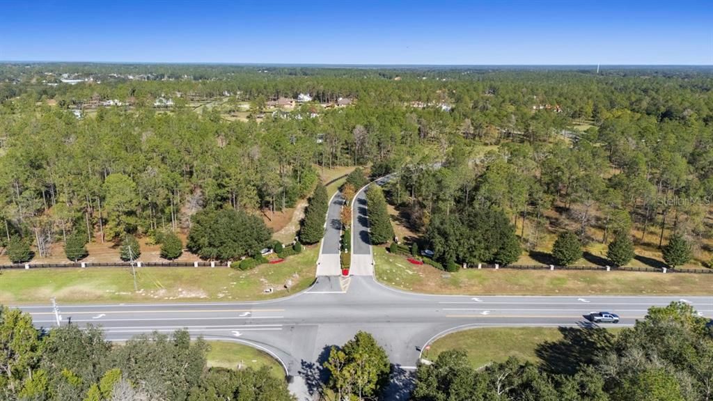 待售: $645,000 (4.92 acres)