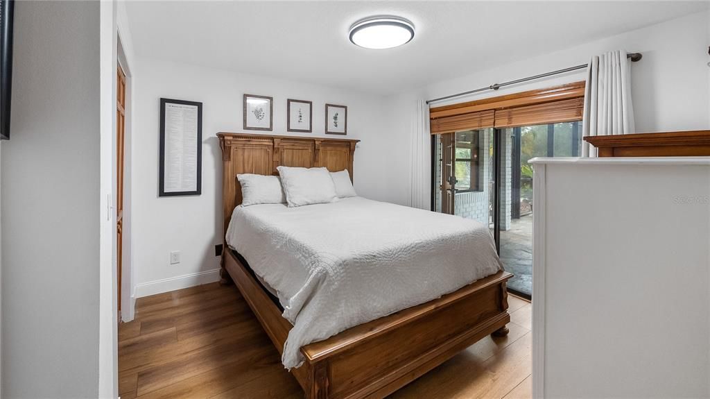 На продажу: $949,000 (5 спален, 2 ванн, 2340 Квадратных фут)