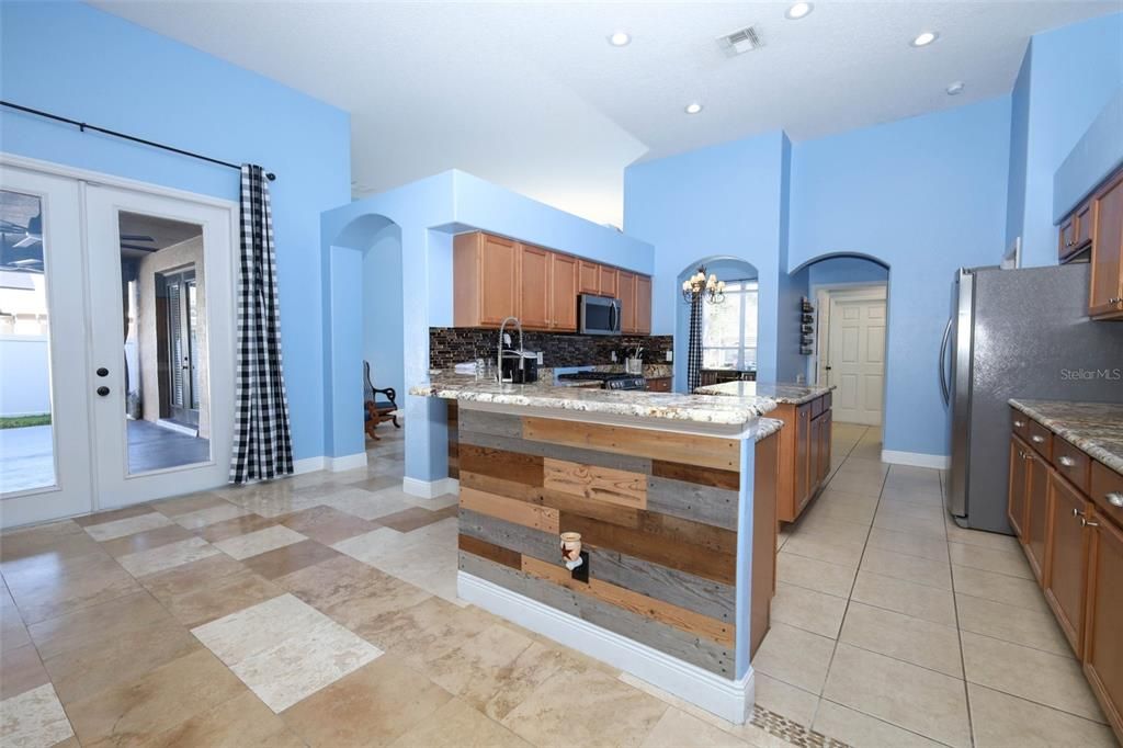 На продажу: $549,900 (5 спален, 3 ванн, 2879 Квадратных фут)