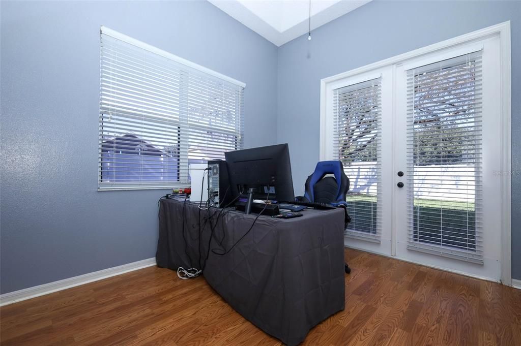 На продажу: $549,900 (5 спален, 3 ванн, 2879 Квадратных фут)