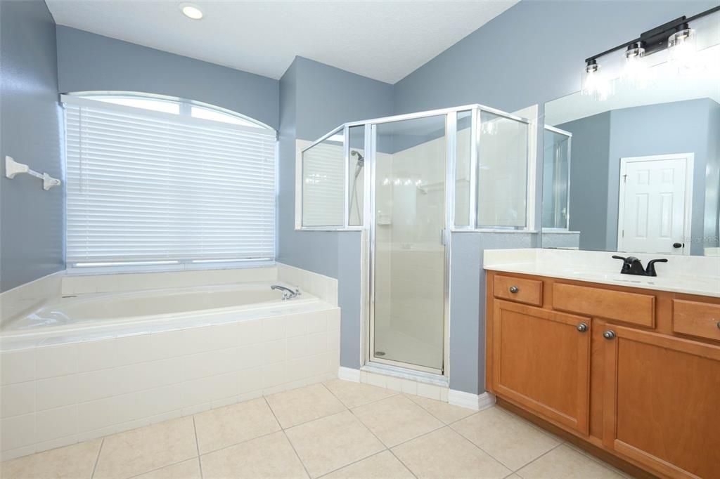 На продажу: $549,900 (5 спален, 3 ванн, 2879 Квадратных фут)