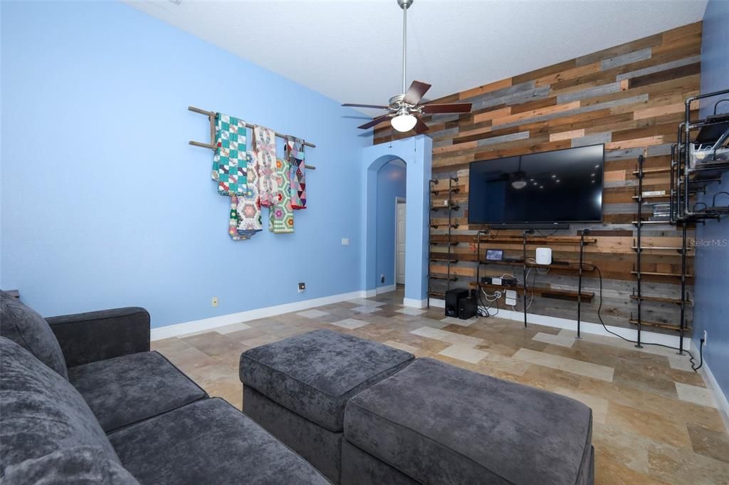 На продажу: $549,900 (5 спален, 3 ванн, 2879 Квадратных фут)