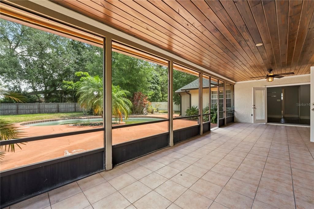 В аренду: $2,950 (4 спален, 2 ванн, 1793 Квадратных фут)