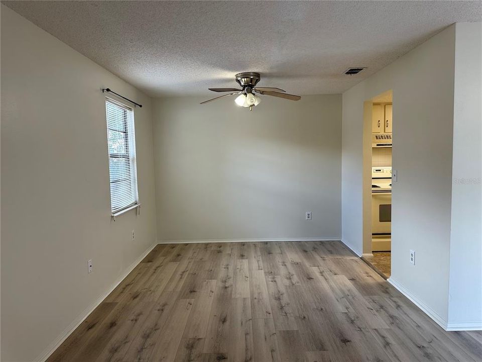For Rent: $1,200 (2 beds, 2 baths, 960 Square Feet)