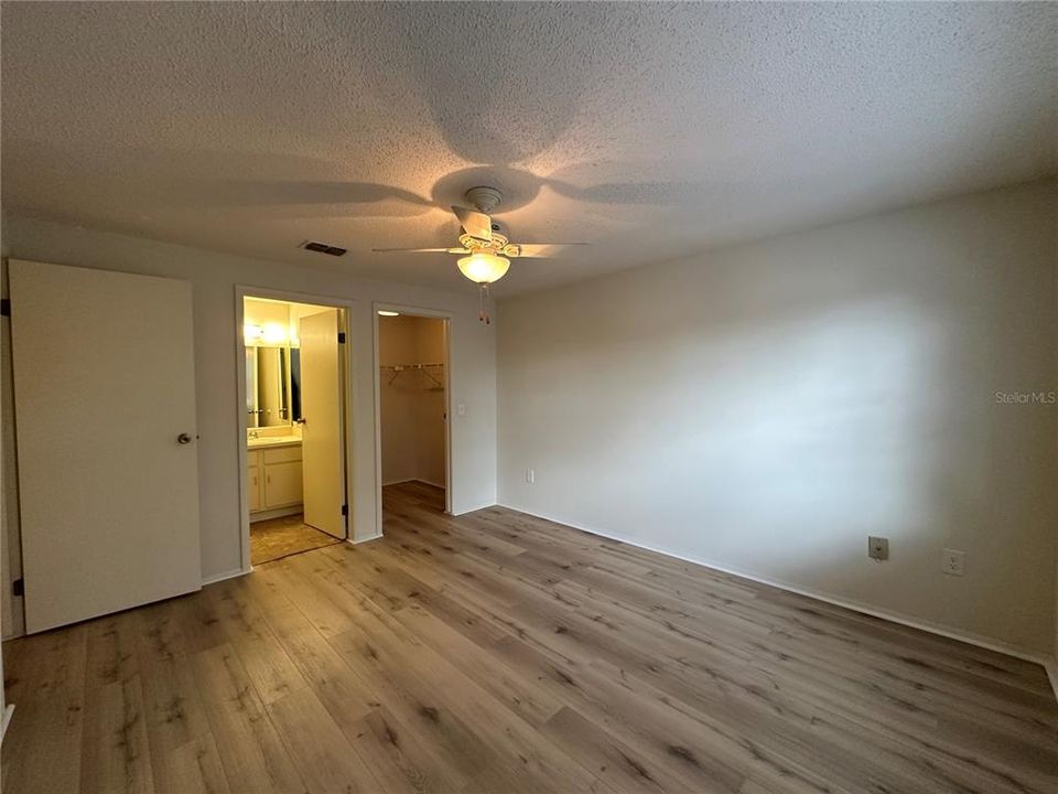 For Rent: $1,200 (2 beds, 2 baths, 960 Square Feet)