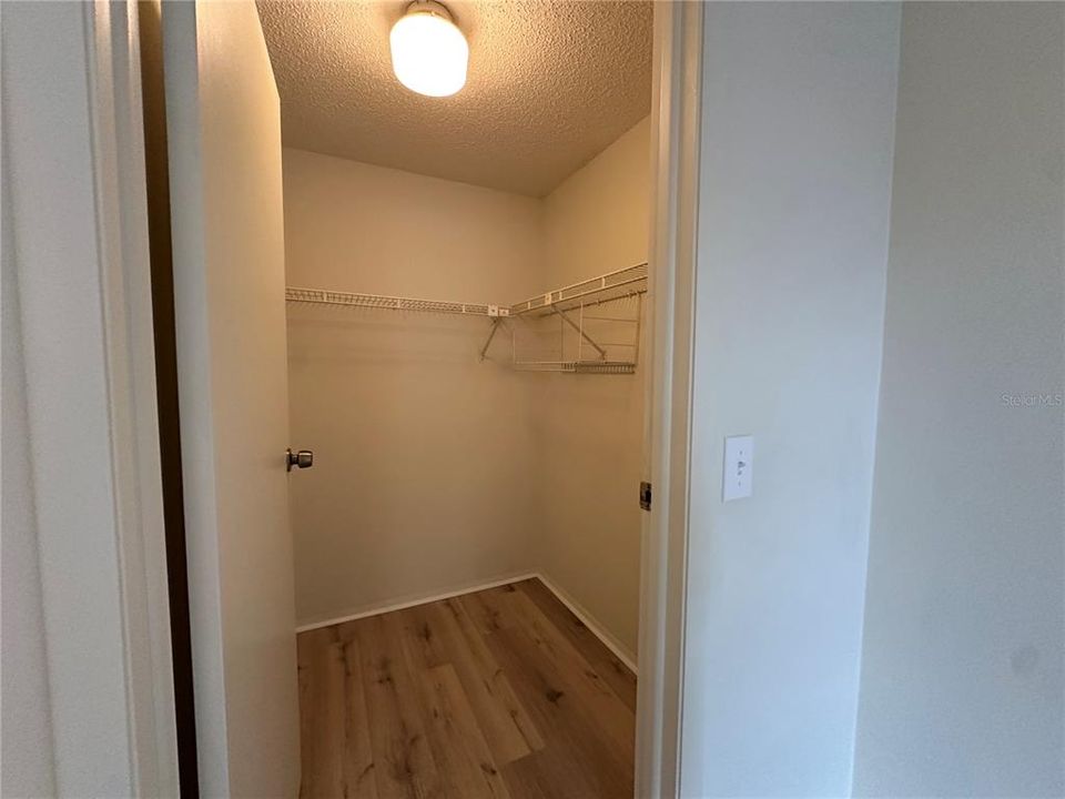 For Rent: $1,200 (2 beds, 2 baths, 960 Square Feet)