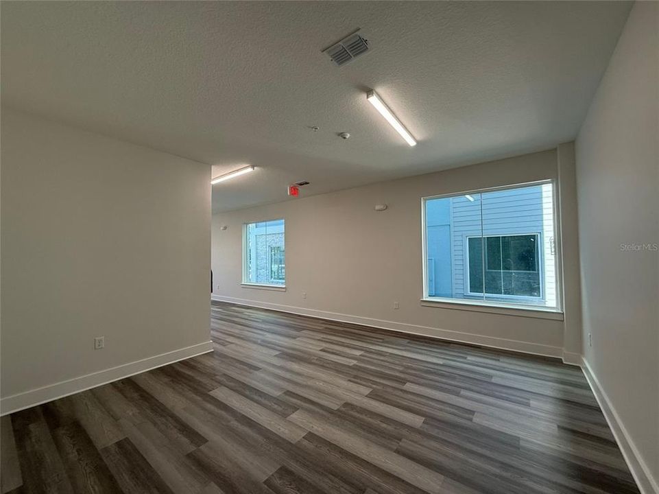 待售: $33,000 (0 贝兹, 0 浴室, 0 平方英尺)