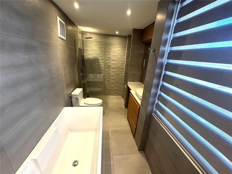 For Rent: $5,000 (4 beds, 3 baths, 1648 Square Feet)