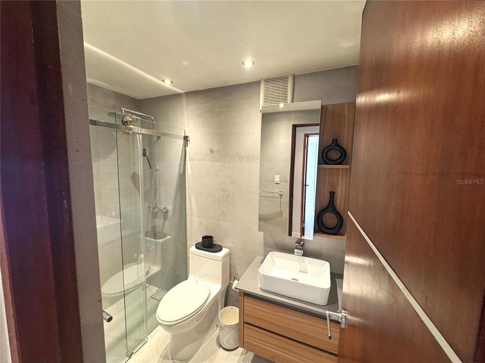 For Rent: $5,000 (4 beds, 3 baths, 1648 Square Feet)