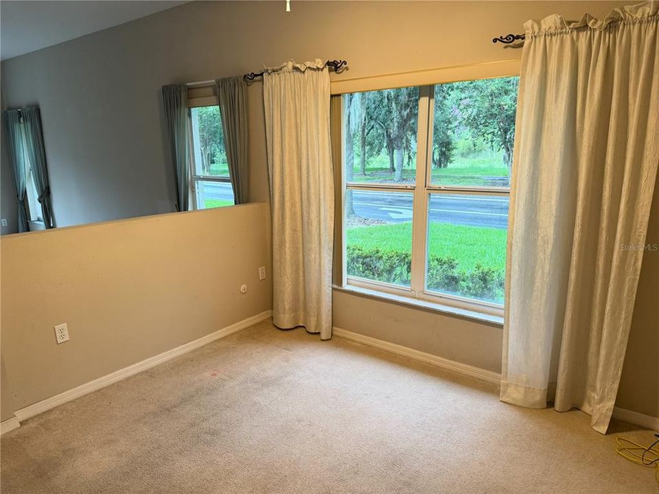 For Rent: $2,400 (3 beds, 2 baths, 2728 Square Feet)