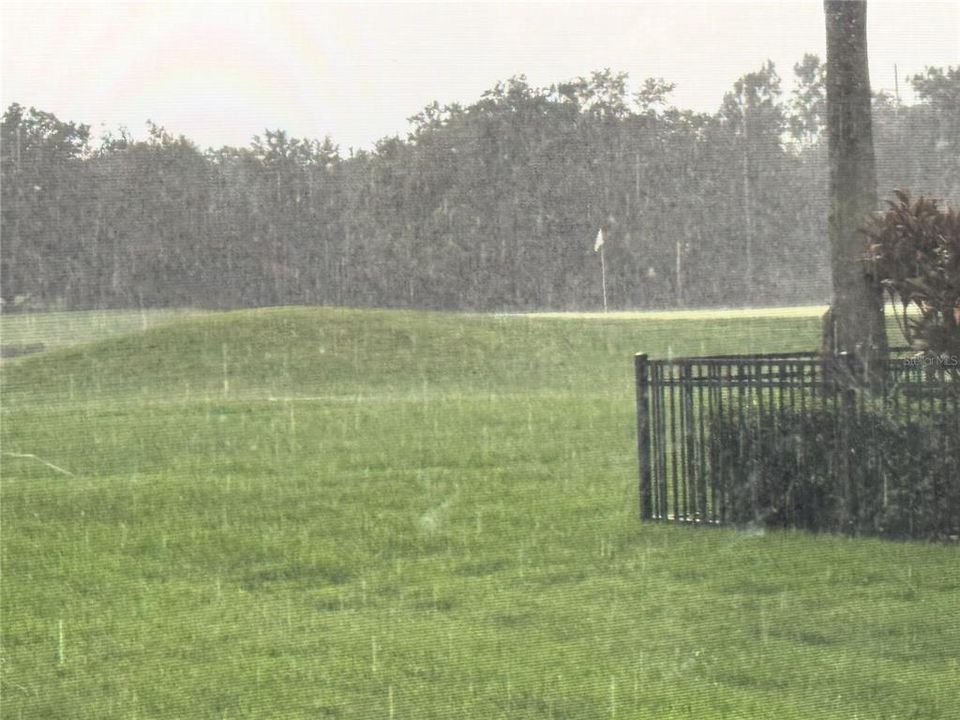 For Rent: $2,400 (3 beds, 2 baths, 2728 Square Feet)