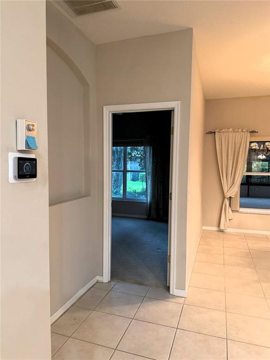 For Rent: $2,400 (3 beds, 2 baths, 2728 Square Feet)