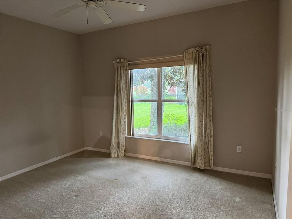 For Rent: $2,400 (3 beds, 2 baths, 2728 Square Feet)