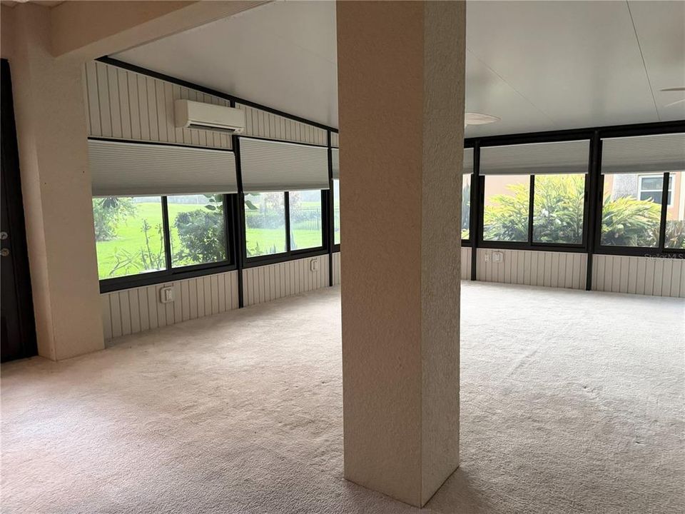 For Rent: $2,400 (3 beds, 2 baths, 2728 Square Feet)