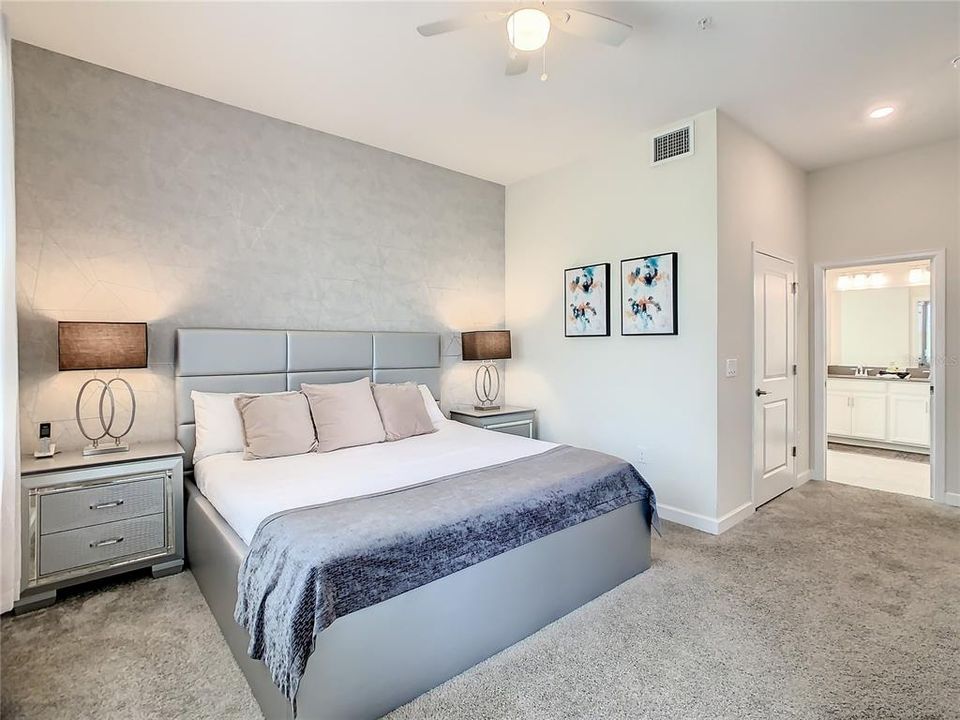 待售: $320,000 (3 贝兹, 2 浴室, 1388 平方英尺)