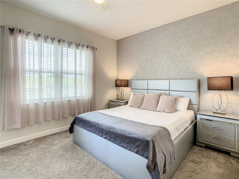 待售: $320,000 (3 贝兹, 2 浴室, 1388 平方英尺)