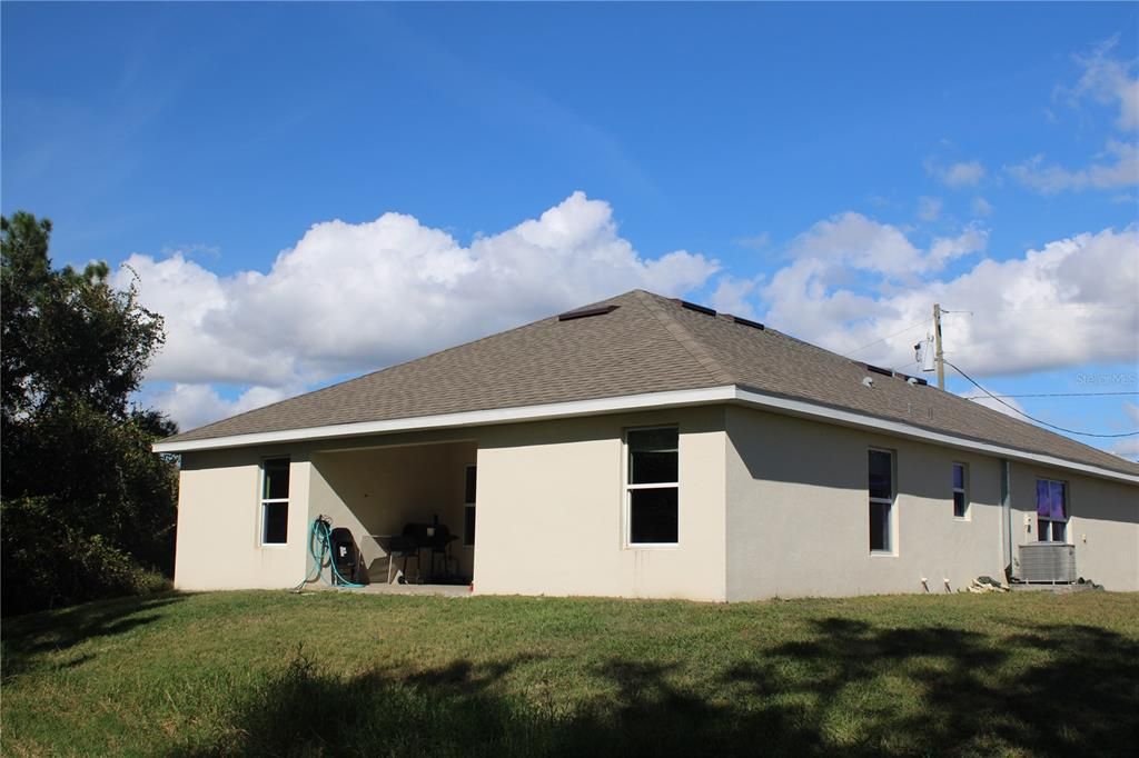 For Sale: $299,990 (4 beds, 2 baths, 1840 Square Feet)