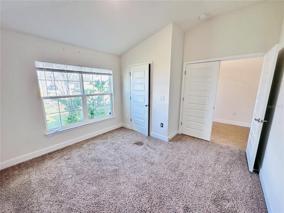 На продажу: $299,990 (4 спален, 2 ванн, 1840 Квадратных фут)