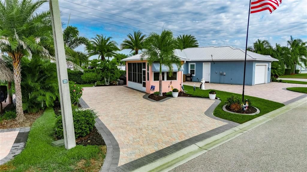 En Venta: $249,000 (0.09 acres)