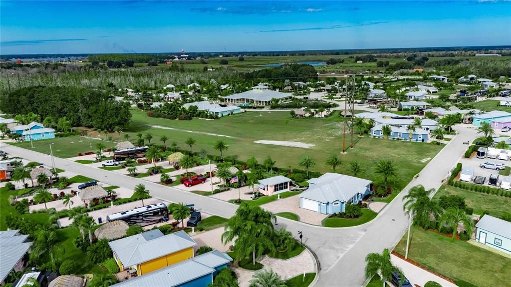 En Venta: $249,000 (0.09 acres)