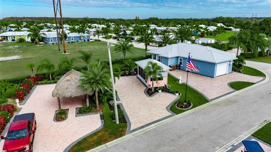 En Venta: $249,000 (0.09 acres)