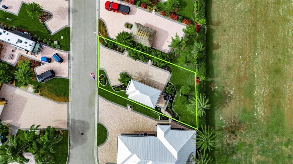 En Venta: $249,000 (0.09 acres)