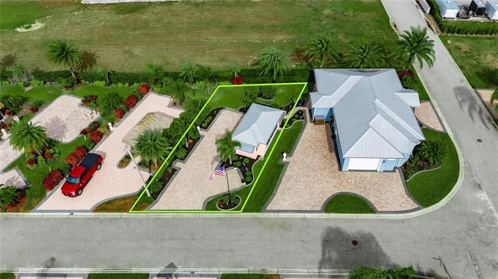 En Venta: $249,000 (0.09 acres)